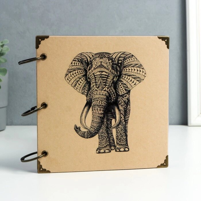 Фотоальбом на кольцах 30 листов "Графичный слон" чёрные листы 18,5х18,5 см от компании Интернет - магазин Flap - фото 1