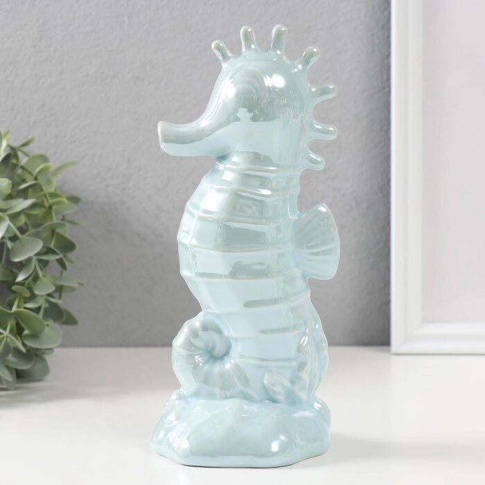 Копилка керамика "Морской конёк" голубой перламутр 9,5х8,2х21 см от компании Интернет - магазин Flap - фото 1