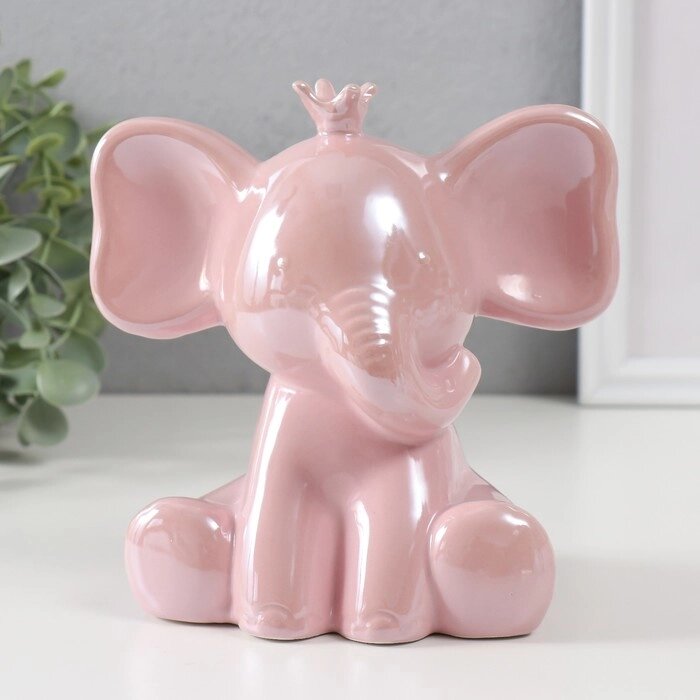 Копилка керамика "Слонёнок в короне" розовый перламутр 14,5х9,7х14,8 см от компании Интернет - магазин Flap - фото 1