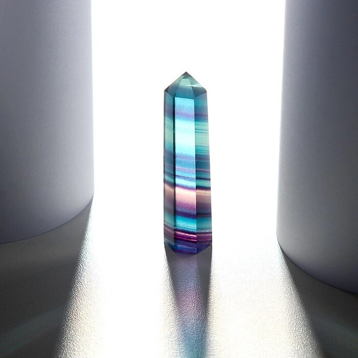 Кристалл из натурального камня «Фиолетовый флюорит», высота: от 5 до 6 см от компании Интернет - магазин Flap - фото 1