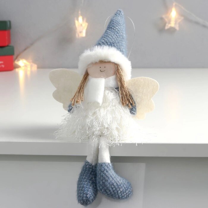 Кукла интерьерная "Ангелочек в шубке из травки, в синем колпаке и сапожках" 30х15х5 см от компании Интернет - магазин Flap - фото 1