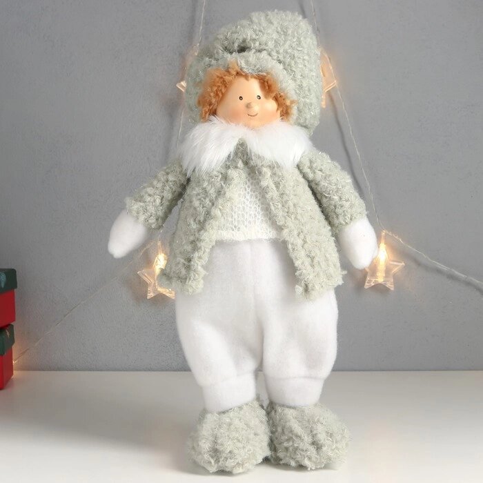Кукла интерьерная "Мальчишка-пухляш в шапке с бомбошкой, зимний наряд" 40х22х13 см от компании Интернет - магазин Flap - фото 1