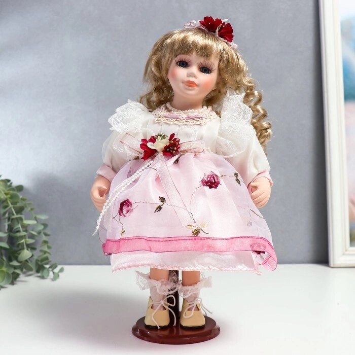 Кукла коллекционная керамика "Агата в бело-розовом платье и с цветами в волосах" 30 см от компании Интернет - магазин Flap - фото 1