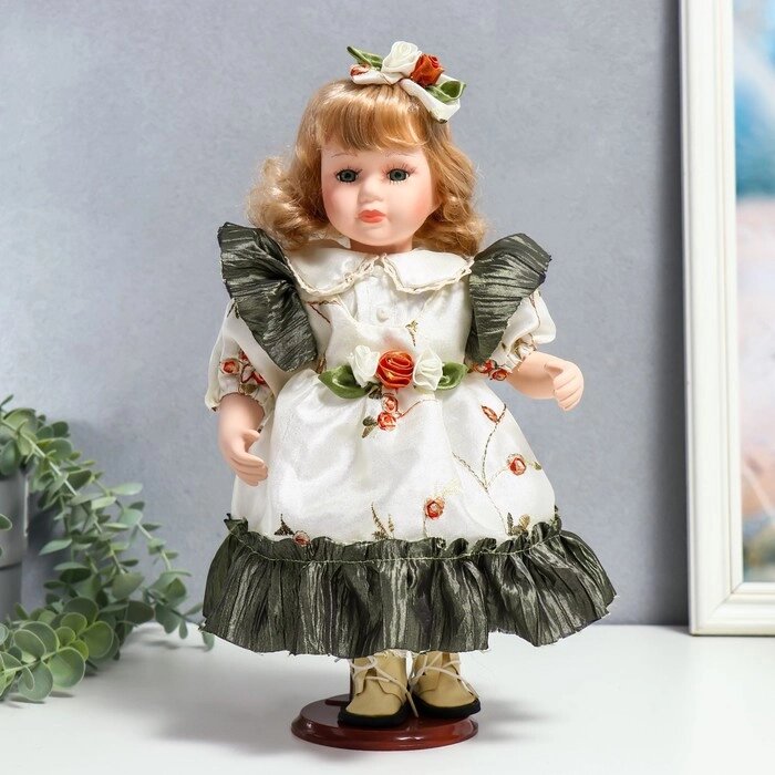 Кукла коллекционная керамика "Беатрис в атласном платье с розочками" 30 см от компании Интернет - магазин Flap - фото 1