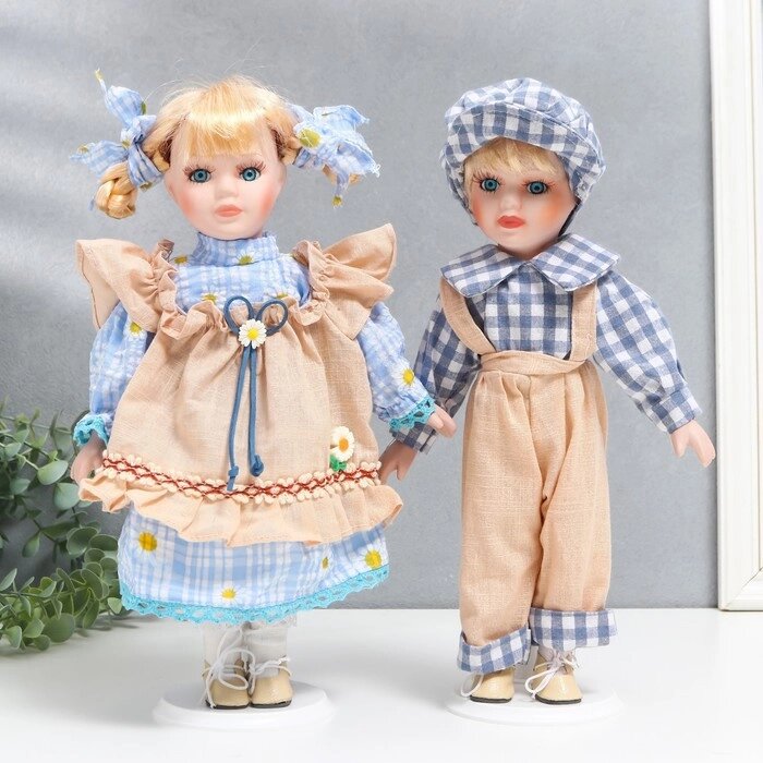 Кукла коллекционная парочка "Лиза и Коля, наряды в ромашку" набор 2 шт 30 см от компании Интернет - магазин Flap - фото 1