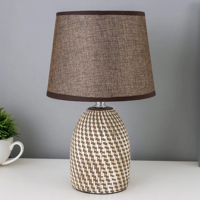 Лампа настольная с абажуром "Рабица коричневый" Е14 18х18х29 см RISALUX от компании Интернет - магазин Flap - фото 1