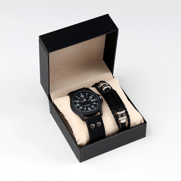 Мужской подарочный набор "Волк" 2 в 1: наручные часы, браслет от компании Интернет - магазин Flap - фото 1