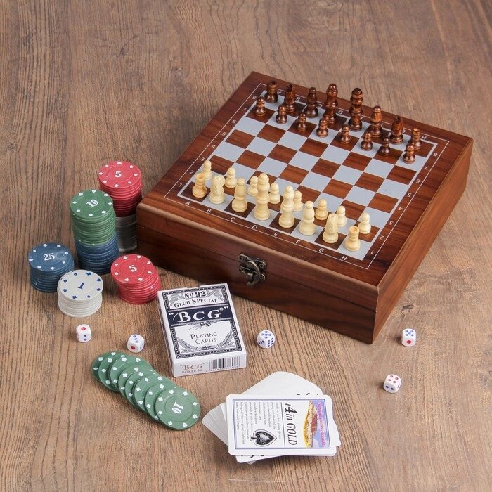 Набор 4 в 1: шахматы, покер (100 фишек, 2 колоды, кубики 5 шт), 24 х 24 см от компании Интернет - магазин Flap - фото 1