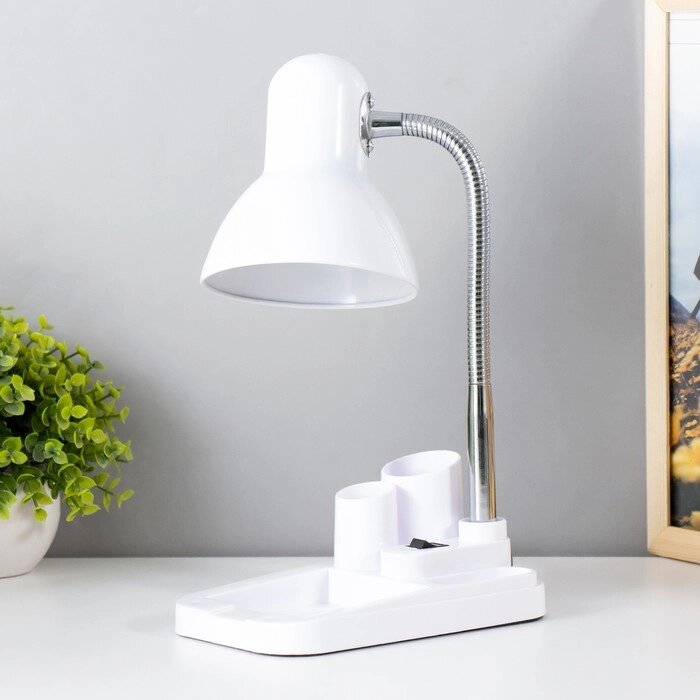 Настольная лампа 1х60вт E27 к-1,5м белая от компании Интернет - магазин Flap - фото 1