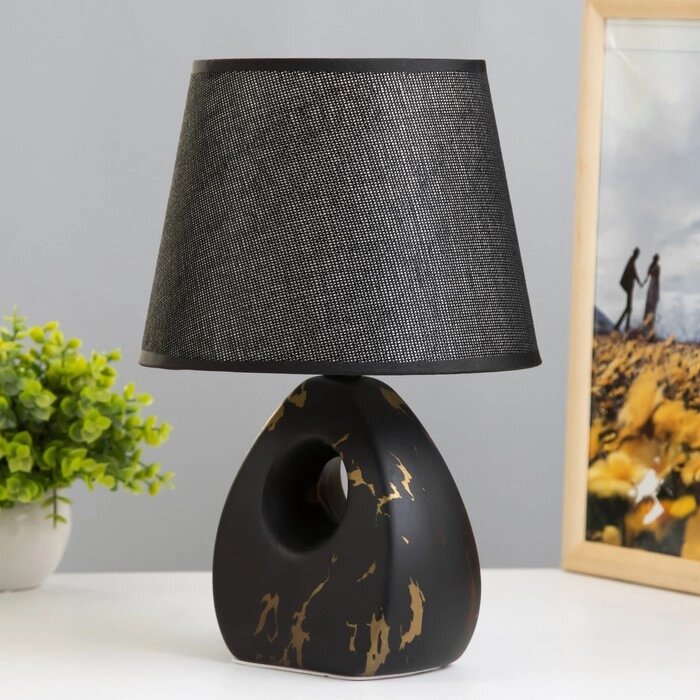 Настольная лампа "Аморет" E14 40Вт черный-золото 20х20х30 см RISALUX от компании Интернет - магазин Flap - фото 1