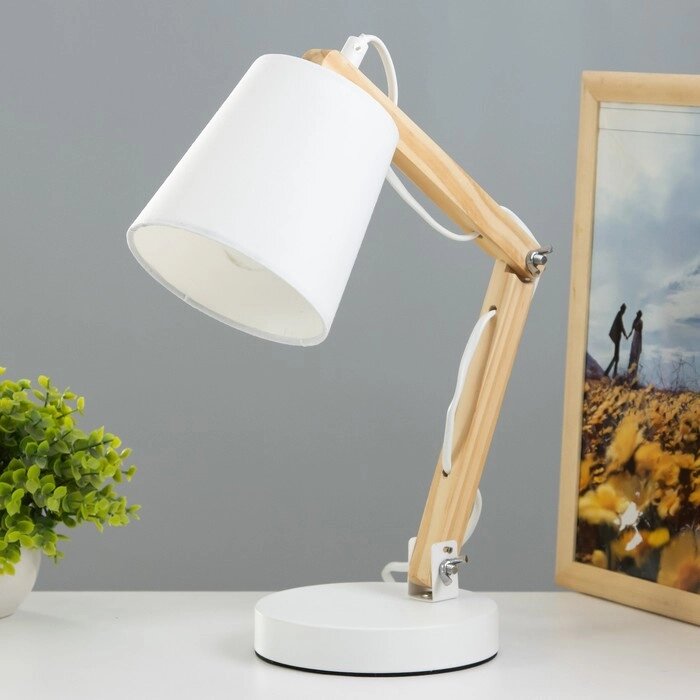 Настольная лампа "Бенд" Е14 40Вт белый 22х14х42см RISALUX от компании Интернет - магазин Flap - фото 1