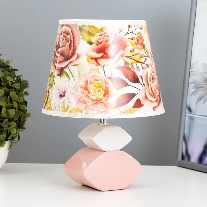 Настольная лампа "Букет" Е14 15Вт розово-белый 20х20х32 см RISALUX от компании Интернет - магазин Flap - фото 1