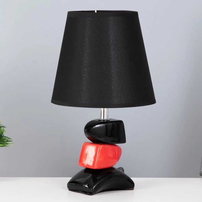 Настольная лампа "Дасия" E14 40Вт черно-красный 18х18х29 см RISALUX от компании Интернет - магазин Flap - фото 1