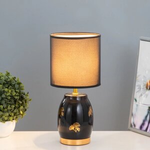 Настольная лампа "Дженн" E27 40Вт чёрно-золотой 16х16х35 см RISALUX