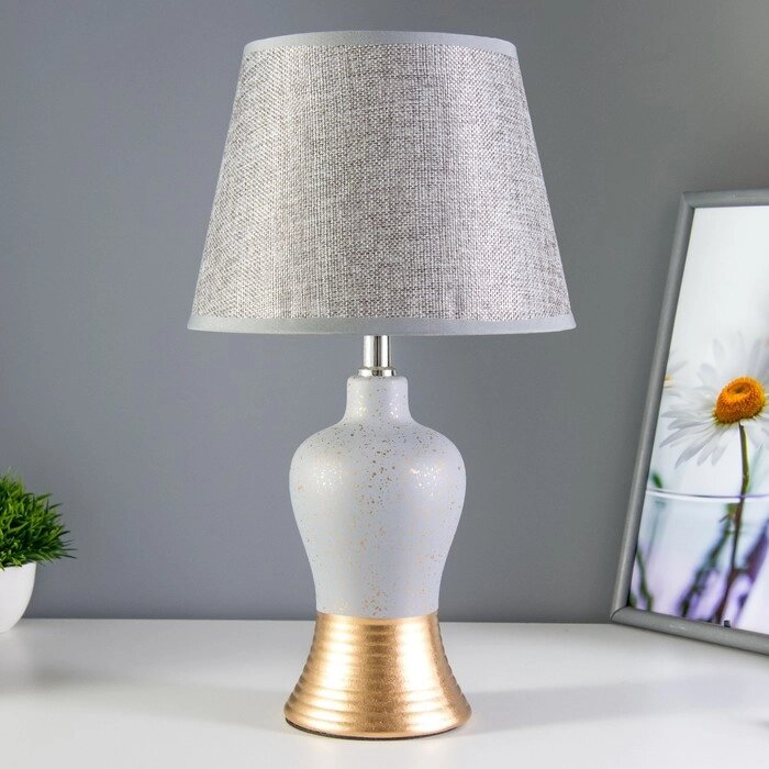 Настольная лампа "Джина" Е14 40Вт серо-золотой 22х22х30 см RISALUX от компании Интернет - магазин Flap - фото 1