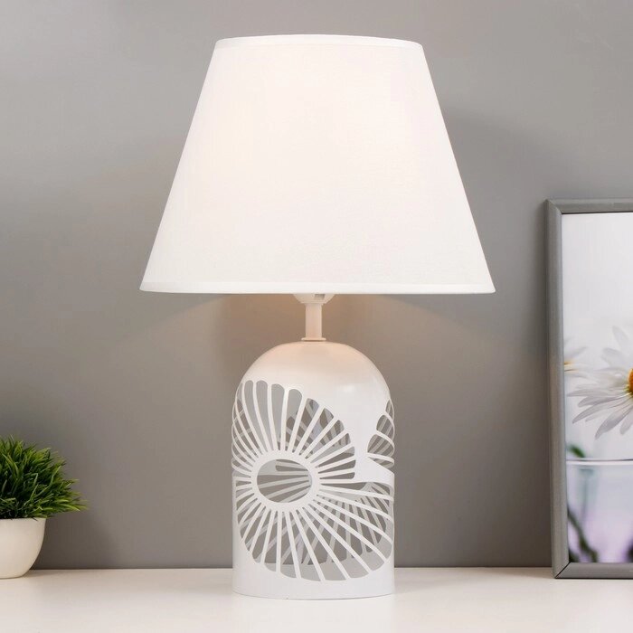 Настольная лампа "Фибоначчи" E27 40Вт белый 27х27х42 см RISALUX от компании Интернет - магазин Flap - фото 1