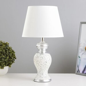 Настольная лампа "Ламина" Е14 40Вт бело-серебристый 22х22х40 см