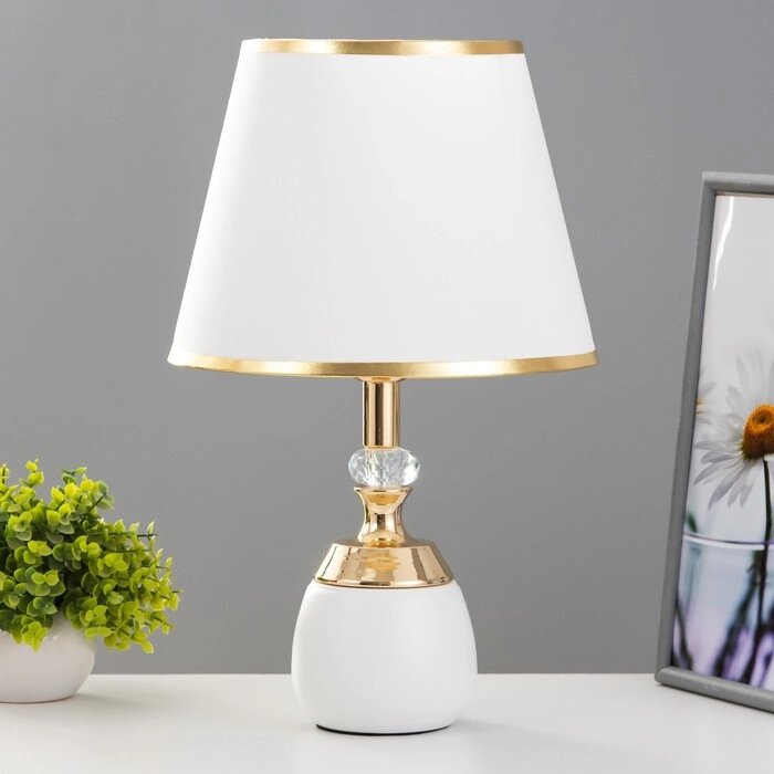 Настольная лампа "Лейла" Е27 40Вт бело-золотой 25х25х41 см RISALUX от компании Интернет - магазин Flap - фото 1