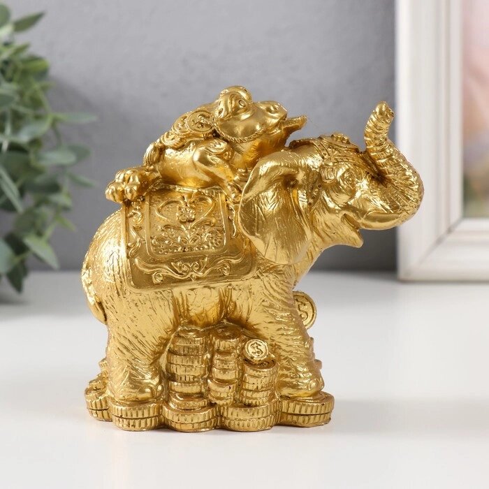 Нэцке золото полистоун "Жаба на слоне с монетами" 12х6,8х11,2 см от компании Интернет - магазин Flap - фото 1