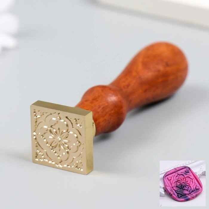 Печать для сургуча с деревянной ручкой "Ажурный цветок" 9х2,2х2,2 см от компании Интернет - магазин Flap - фото 1
