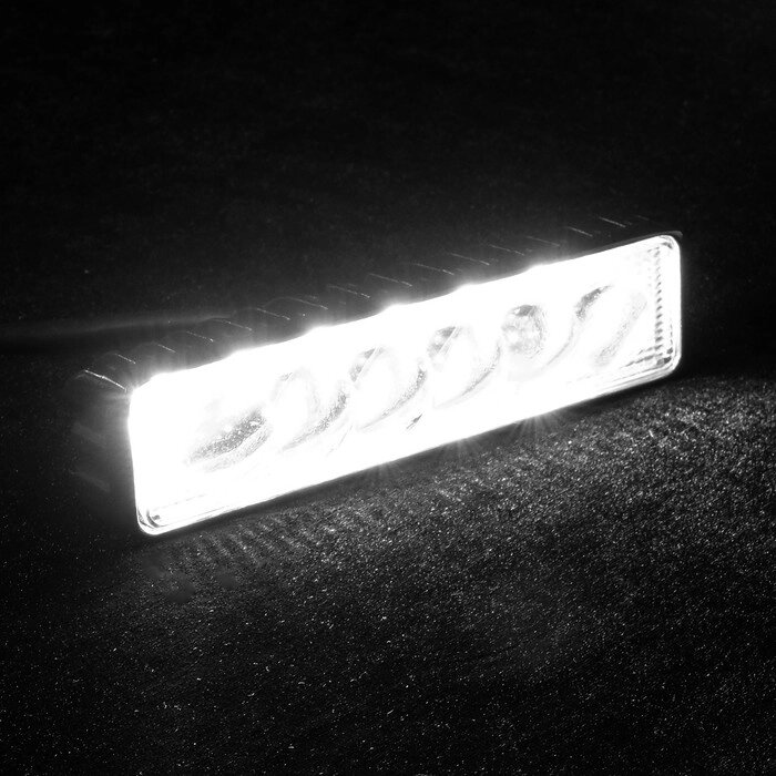 Противотуманная фара, 12 В, 6 LED, IP67, 18 Вт, направленный линзованный свет от компании Интернет - магазин Flap - фото 1