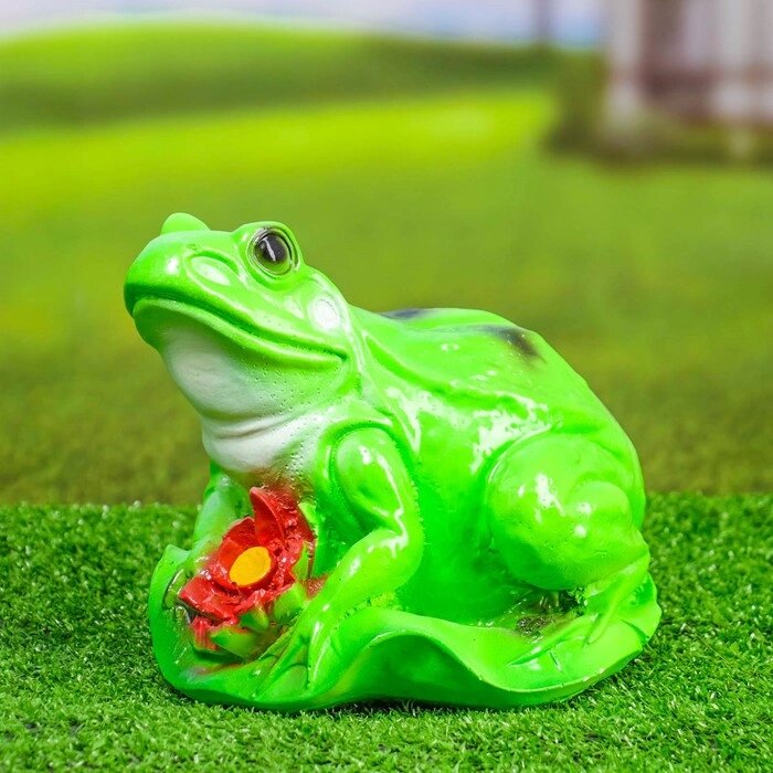 Садовая фигура "Лягушка с лотосом" малая 18х18см от компании Интернет - магазин Flap - фото 1