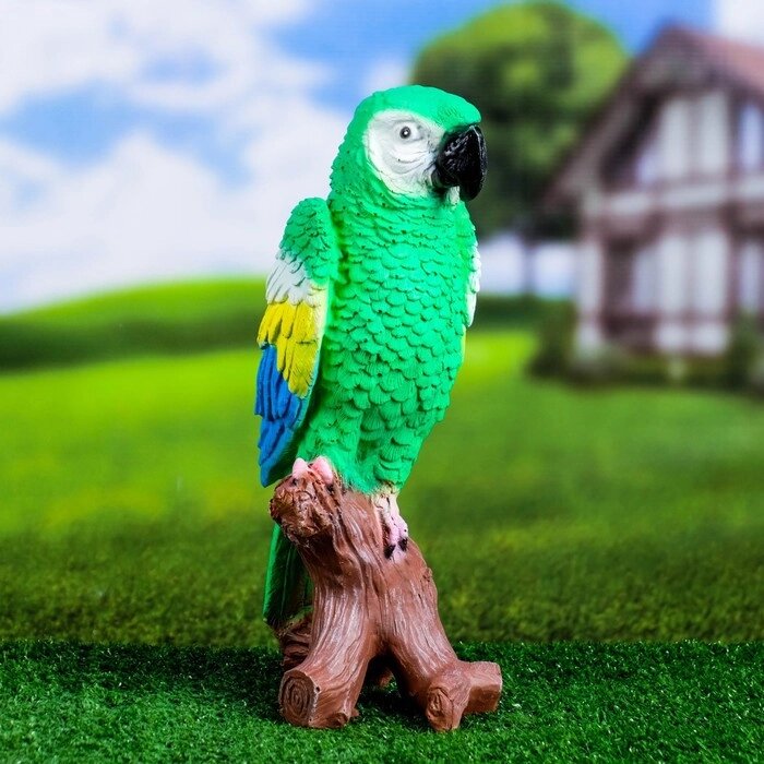 Садовая фигура "Попугай на коряге" 12х18х34см, зеленый от компании Интернет - магазин Flap - фото 1