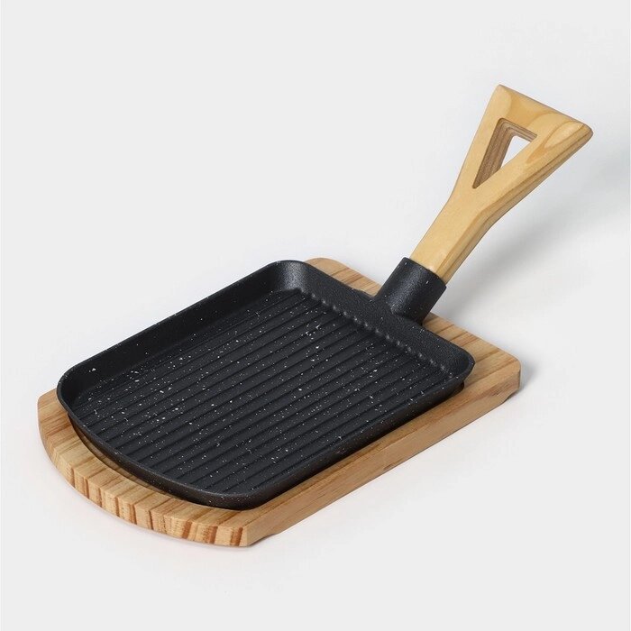 Сковорода чугунная на деревянной подставке «Лопата. Гриль», 2318 см, цвет чёрный от компании Интернет - магазин Flap - фото 1