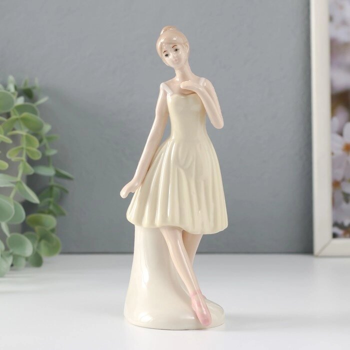 Сувенир керамика "Балерина в жёлтом платье" 6,5х6,5х17 см от компании Интернет - магазин Flap - фото 1