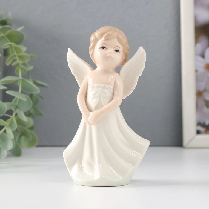Сувенир керамика "Девочка-ангел в белом сарафане" 6,8х4,3х11,5 см от компании Интернет - магазин Flap - фото 1
