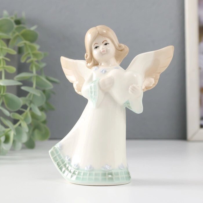 Сувенир керамика "Девочка-ангел в платье с клеткой с сердцем" 9х7х12 см от компании Интернет - магазин Flap - фото 1