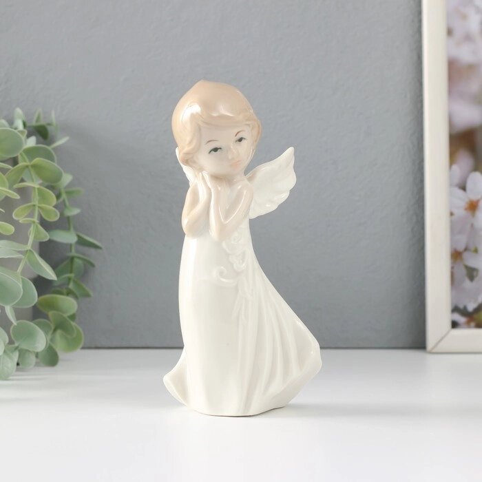 Сувенир керамика "Девочка-ангел в платье с узорами со сложенными руками" 6х8х16,5 см от компании Интернет - магазин Flap - фото 1
