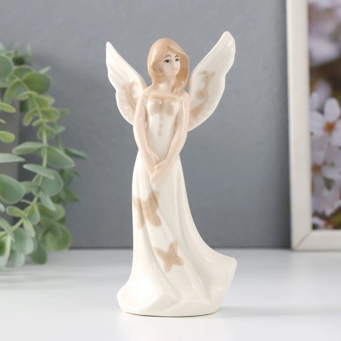 Сувенир керамика "Девушка-ангел в белом платье с бабочками" 4,5х7х14,5 см от компании Интернет - магазин Flap - фото 1