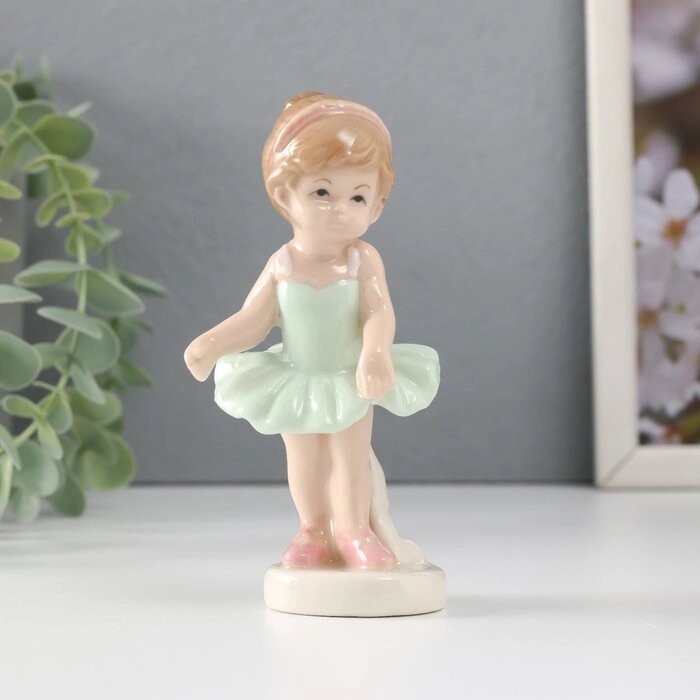 Сувенир керамика "Маленькая балерина в зелёной пачке" 7,5х4,5х12 см от компании Интернет - магазин Flap - фото 1