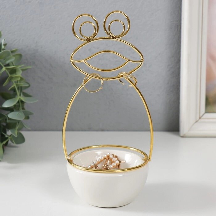 Сувенир керамика, металл подставка "Лягушонок" белая с золотом 9х8х18 см от компании Интернет - магазин Flap - фото 1
