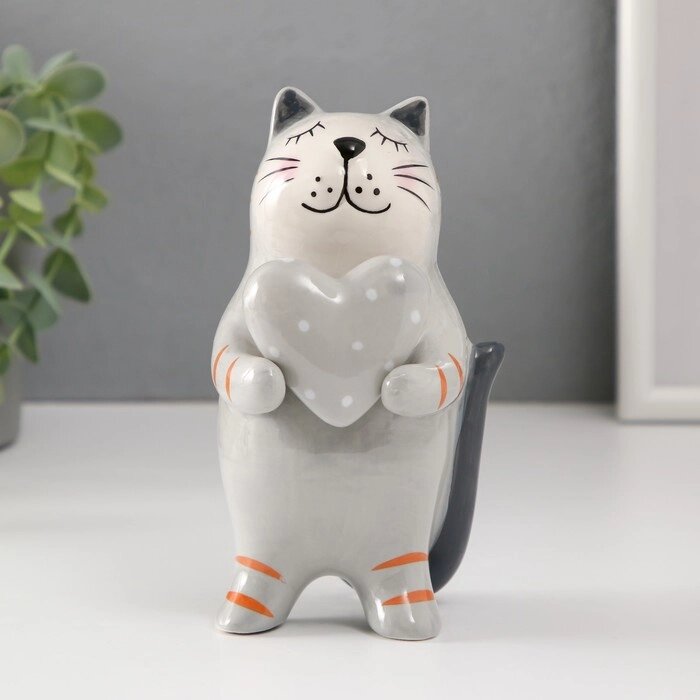 Сувенир керамика "Серый котик с сердцем в горох" 8,2х7,8х15 см от компании Интернет - магазин Flap - фото 1