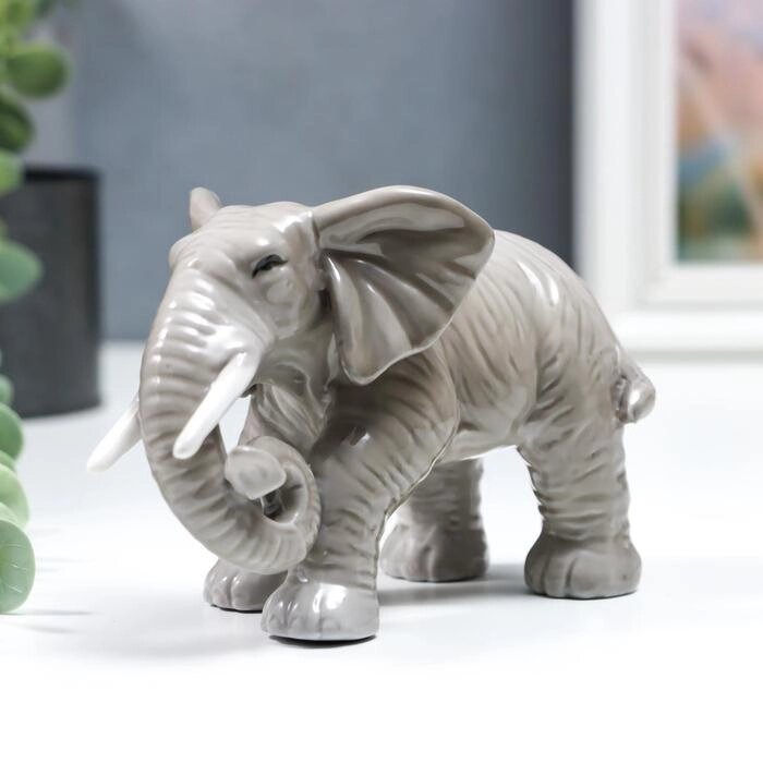 Сувенир керамика "Серый слон - хобот закручен" 10,5 см от компании Интернет - магазин Flap - фото 1