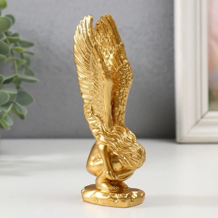 Сувенир полистоун "Ангел обнимает колени" золото 5х3,5х14 см от компании Интернет - магазин Flap - фото 1