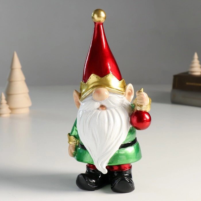 Сувенир полистоун "Дед Мороз в колпаке, с новогодним шариком" 8х9,5х21 см от компании Интернет - магазин Flap - фото 1