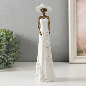 Сувенир полистоун "Девушка в белом платье с цветами и в шляпке" 7,5х6х26 см (комплект из 2 шт.)