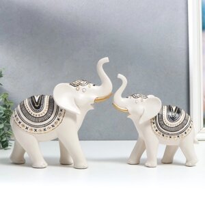 Сувенир полистоун "Индийские белые слоны с узором на попоне" н-р 2шт 18х7х17 21,5х8,5х21 см 735554