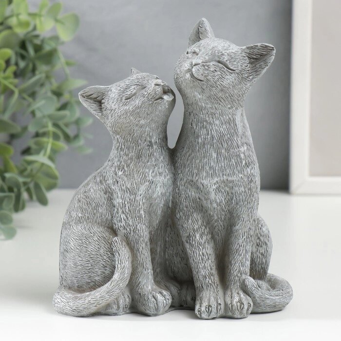 Сувенир полистоун "Кот и кошка - умывание" серый 15х8х13 см от компании Интернет - магазин Flap - фото 1
