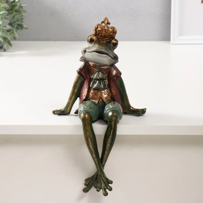 Сувенир полистоун "Лягуха в короне, с жабо" сидит 17,5х15х30,5 см от компании Интернет - магазин Flap - фото 1