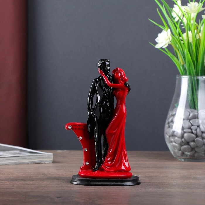 Сувенир полистоун "Пара влюблённых у колонны со стразами" красно-чёрный 17х9х5,5 см от компании Интернет - магазин Flap - фото 1