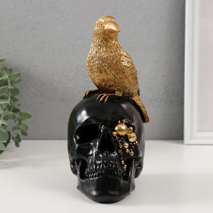 Сувенир полистоун "Птица на черном черепе" 9,5х14х21 см от компании Интернет - магазин Flap - фото 1