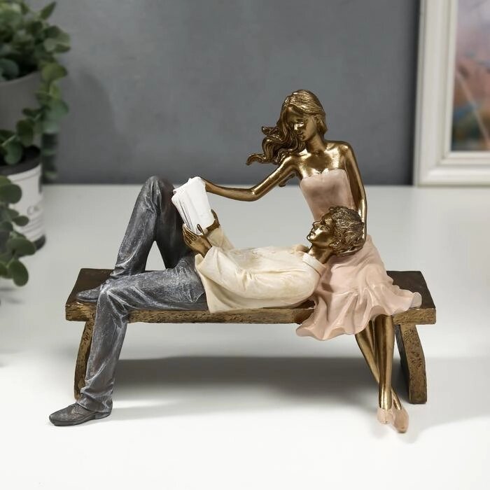 Сувенир полистоун "Влюблённая пара на скамейке" 18х13х22,5 см от компании Интернет - магазин Flap - фото 1