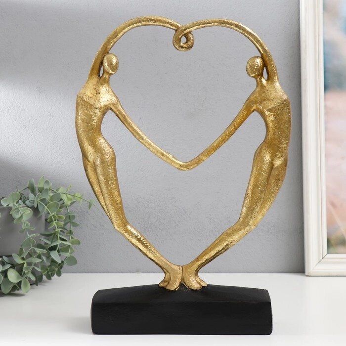 Сувенир полистоун "Влюблённые в сплетении сердца" золото 37х25х7 см от компании Интернет - магазин Flap - фото 1