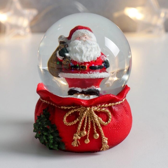 Сувенир полистоун водяной шар "Дед Мороз с мешком подарков" 7х6,7х8,8 см (комплект из 6 шт.) от компании Интернет - магазин Flap - фото 1