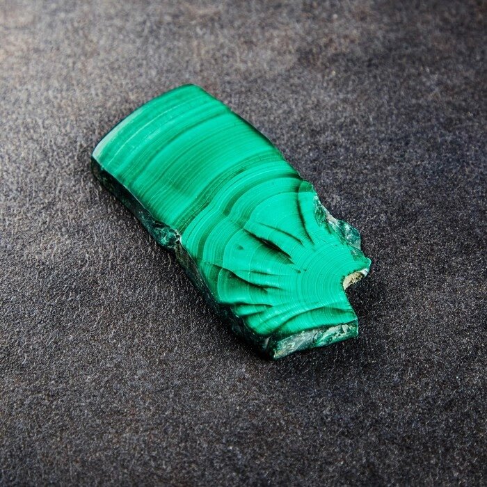 Сувенир "Скол большой", натуральный малахит от компании Интернет - магазин Flap - фото 1