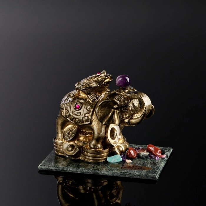 Сувенир "Слон с лягушкой", 7х10х7 см, змеевик, гипс, минералы от компании Интернет - магазин Flap - фото 1